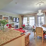Lavish Lake Las Vegas Condo w/Resort Amenities!